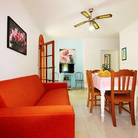 Holiday home Villetta Mare Torre Vado
